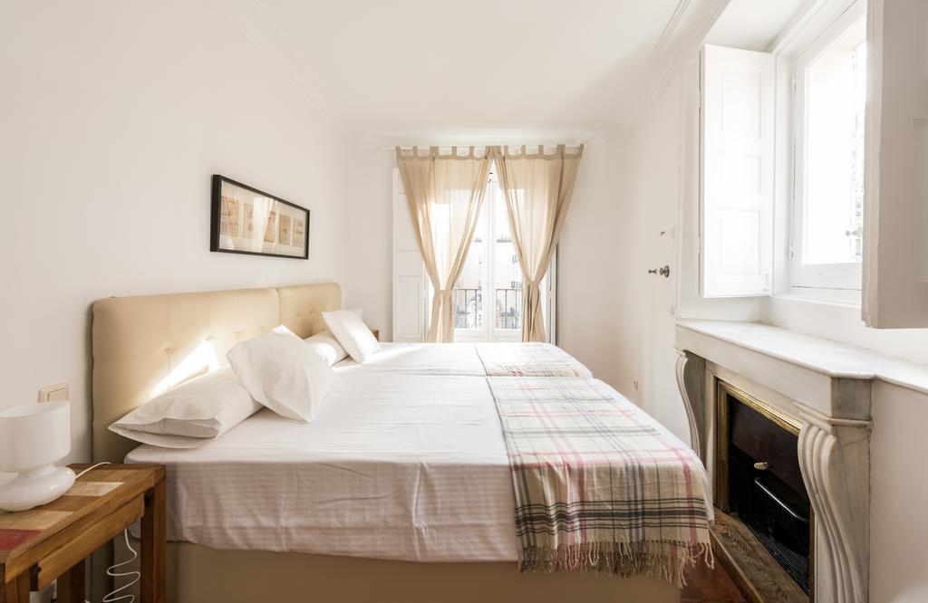 Apartamentos Madrid Centro W Exterior foto