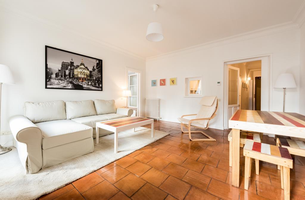 Apartamentos Madrid Centro W Exterior foto